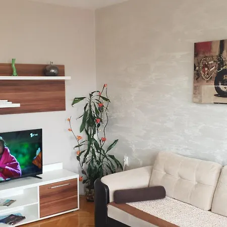 Διαμέρισμα Sweet Dreams 1 *