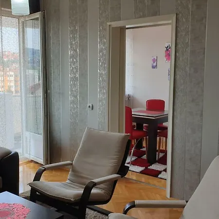 Διαμέρισμα Sweet Dreams 1 *